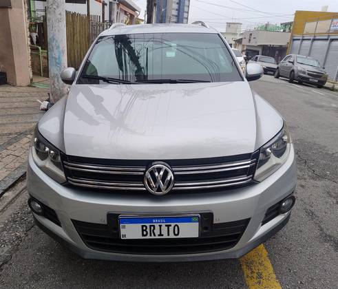 VOLKSWAGEN TIGUAN 2.0 TSI 16V TURBO GASOLINA 4P TIPTRONIC VOLKSWAGEN TIGUAN 2.0 TSI 16V TURBO GASOLINA 4P TIPTRONIC